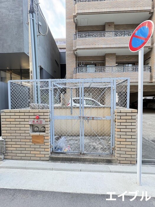 第二小林ビルの物件外観写真