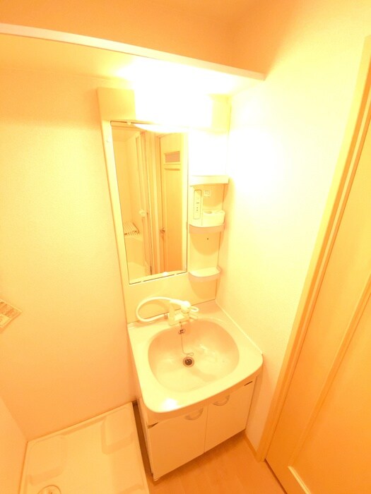 ＥＲＩＯＳ　ＣＯＵＲＴの物件内観写真