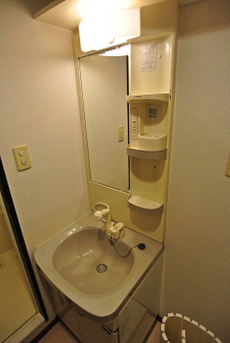 ＥＲＩＯＳ　ＣＯＵＲＴの物件内観写真