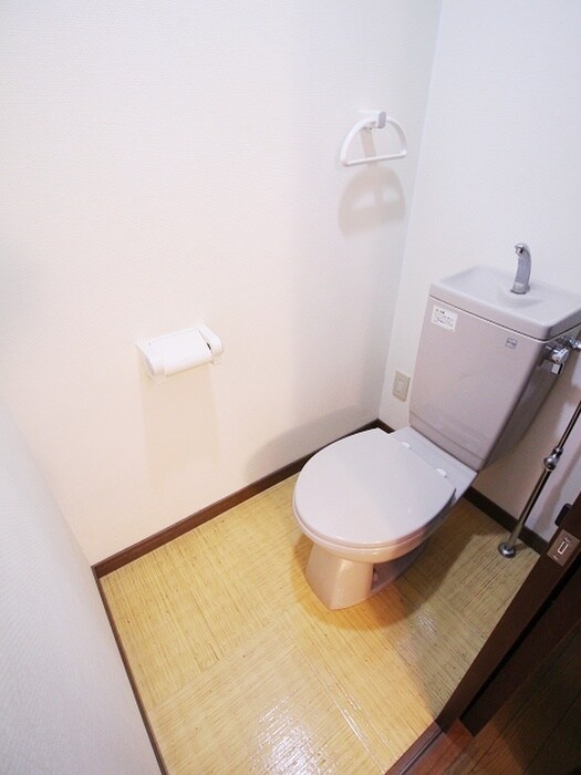 ＥＲＩＯＳ　ＣＯＵＲＴの物件内観写真