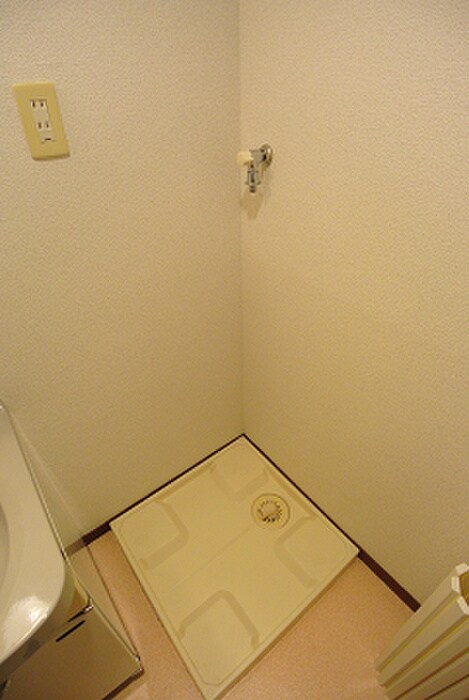 ＥＲＩＯＳ　ＣＯＵＲＴの物件内観写真