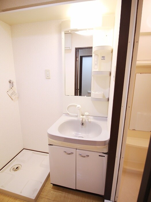 ＥＲＩＯＳ　ＣＯＵＲＴの物件内観写真