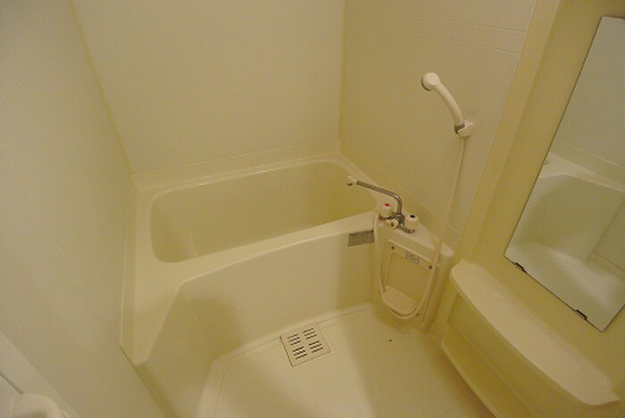 ＥＲＩＯＳ　ＣＯＵＲＴの物件内観写真