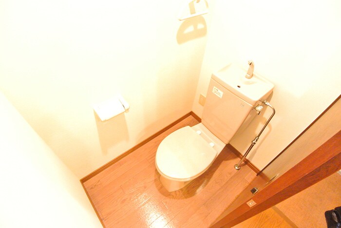 ＥＲＩＯＳ　ＣＯＵＲＴの物件内観写真