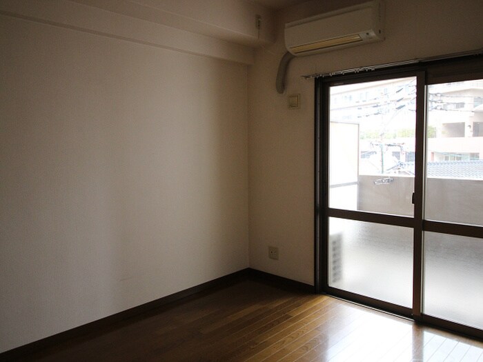 ＥＲＩＯＳ　ＣＯＵＲＴの物件内観写真