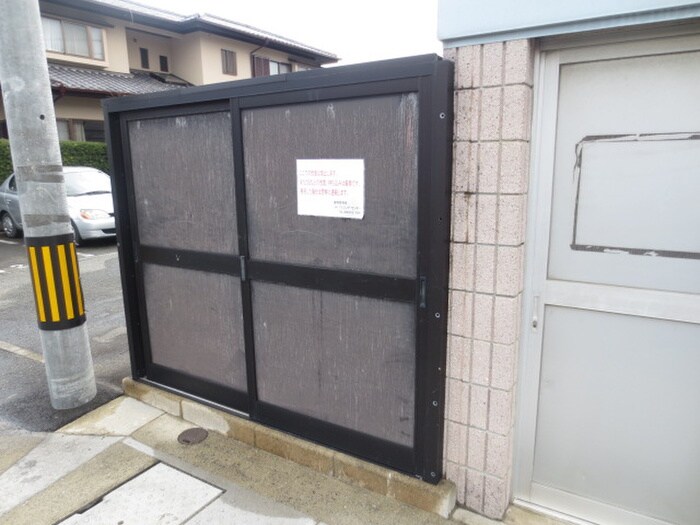 サニ－コ－ト若宮の物件外観写真