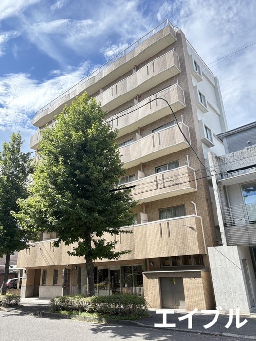 アヴァンセ・エフの物件外観写真