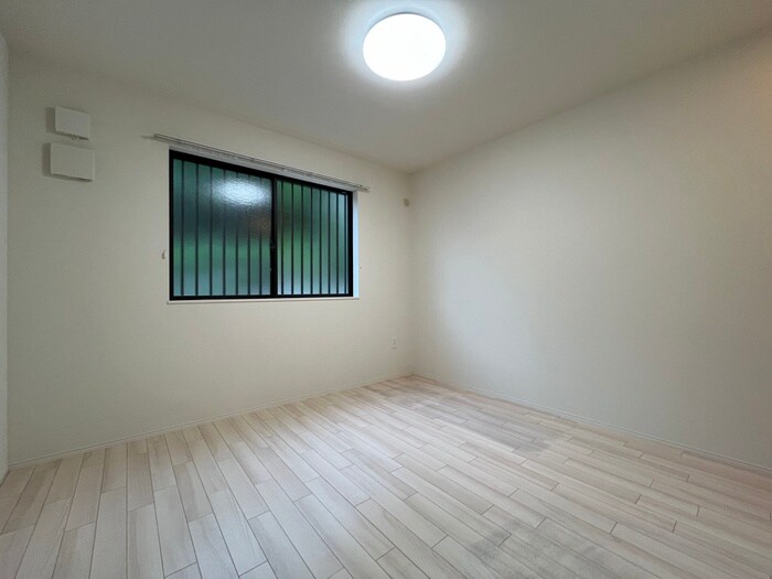 エレガンテフォレストの物件内観写真