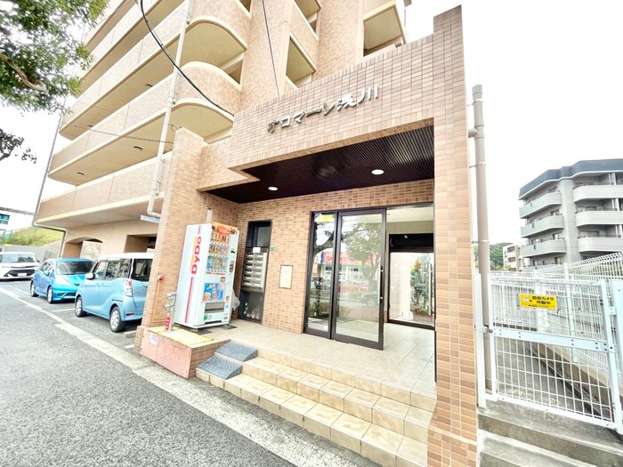 オロマーレ浅川の物件外観写真