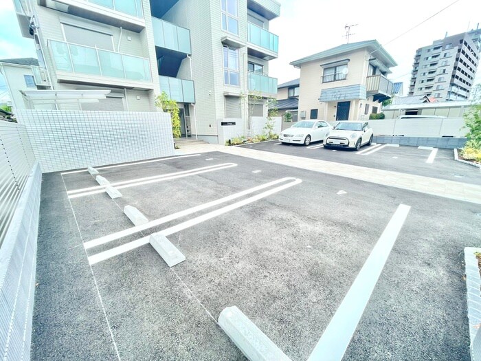 クレスティークの物件外観写真