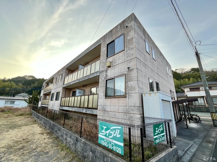 サウスウインザ－の物件外観写真