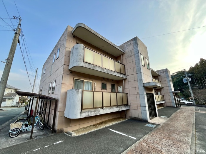 サウスウインザ－の物件外観写真