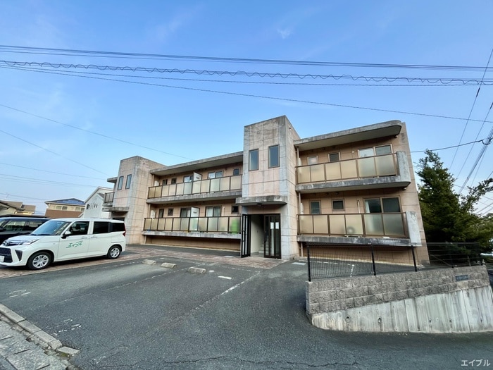 サウスウインザ－の物件外観写真