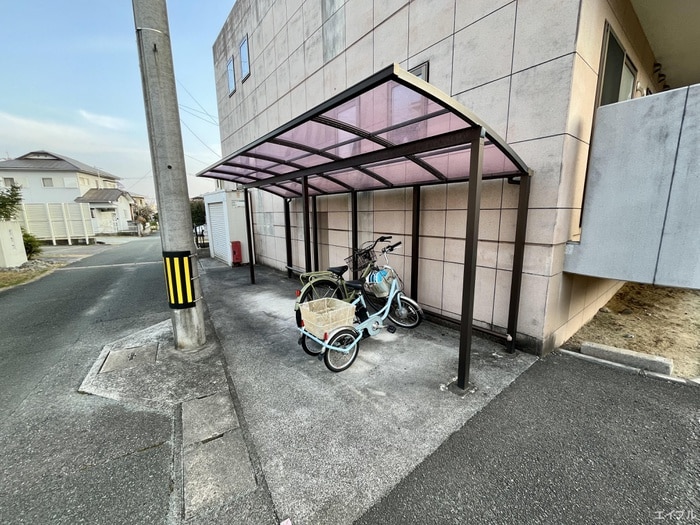 サウスウインザ－の物件外観写真