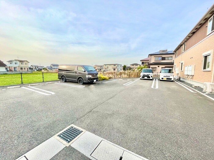 ミニヨン　A棟の物件外観写真