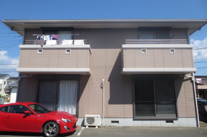 グランシャリオ古賀の物件外観写真