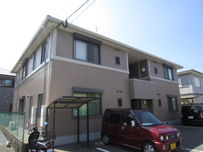 グランシャリオ古賀の物件外観写真