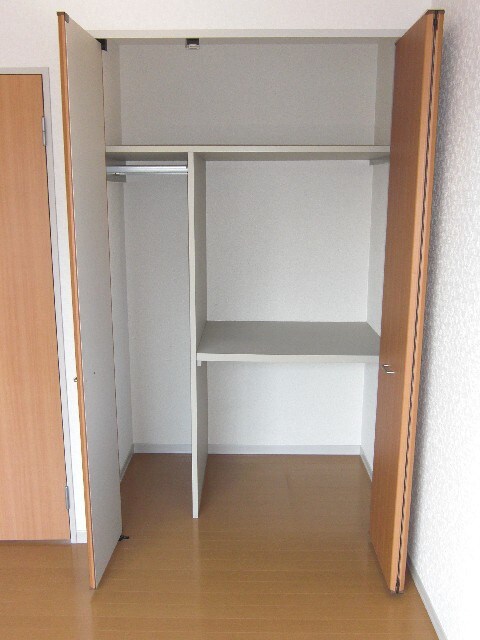 グランシャリオ古賀の物件内観写真