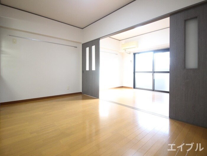 ロイヤルパレスの物件内観写真