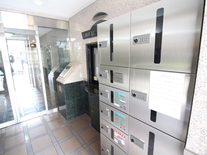 ロイヤルパレスの物件外観写真