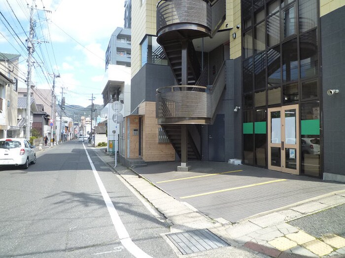 エボリューション高田の物件外観写真