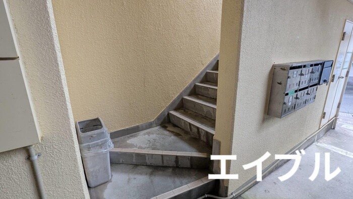 メゾンドブランシュ鴨池の物件外観写真