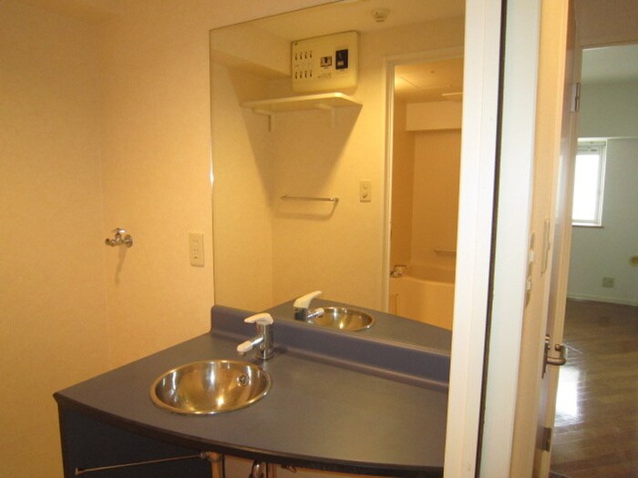 カノン横浜の物件内観写真