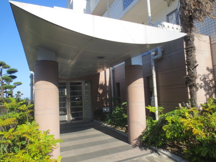 カノン横浜の物件外観写真