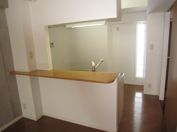 カノン横浜の物件内観写真