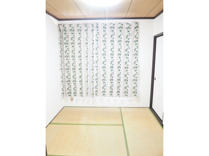 サーストコーポの物件内観写真