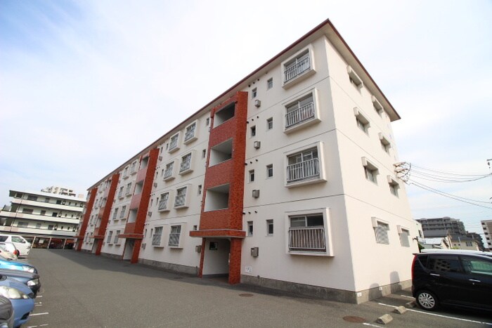 マル萬ビルの物件外観写真