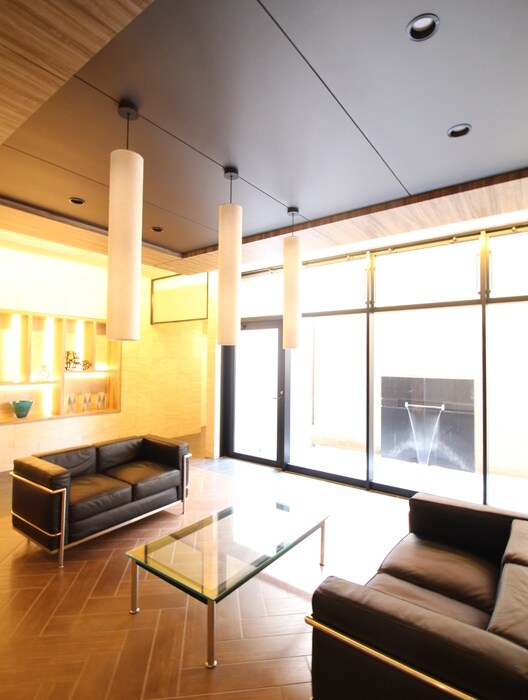 ドゥーエ赤坂の物件外観写真