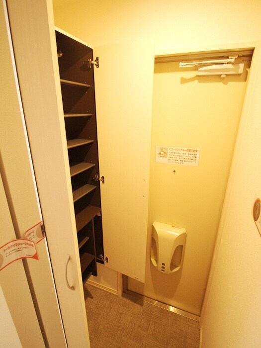 ザ・レジデンスBonjono Westの物件内観写真