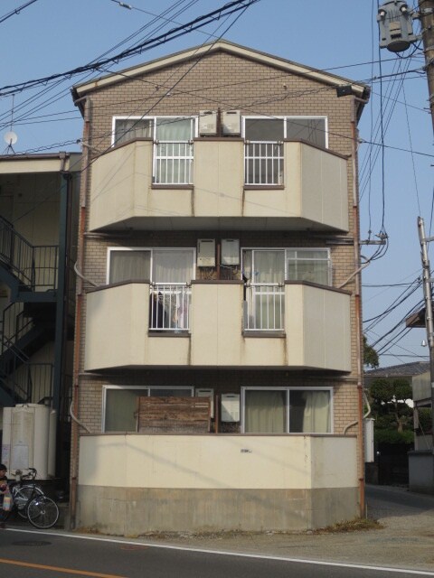 アクセス井尻の物件外観写真