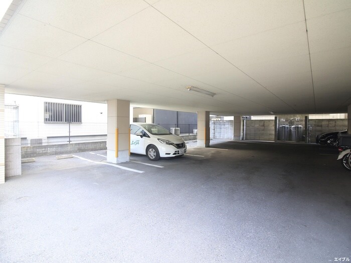 メゾンハクエイの物件外観写真