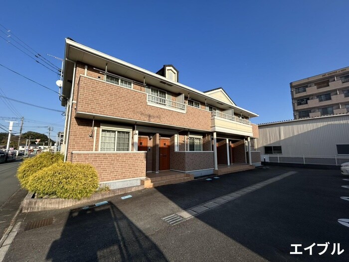 エレガンテヴィラⅡの物件外観写真