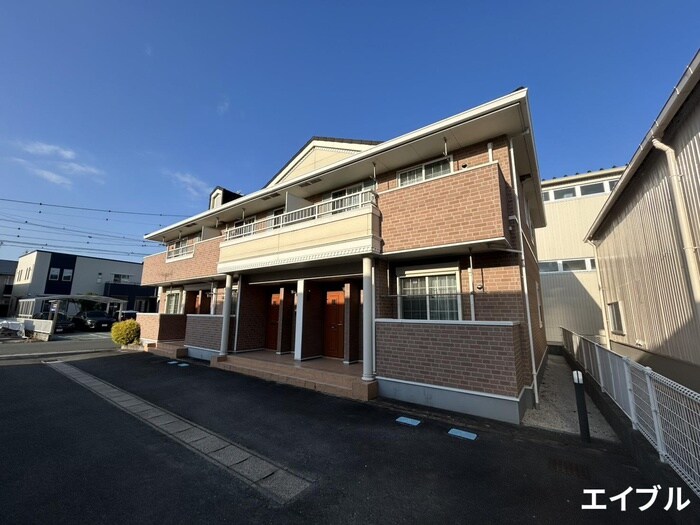 エレガンテヴィラⅡの物件外観写真