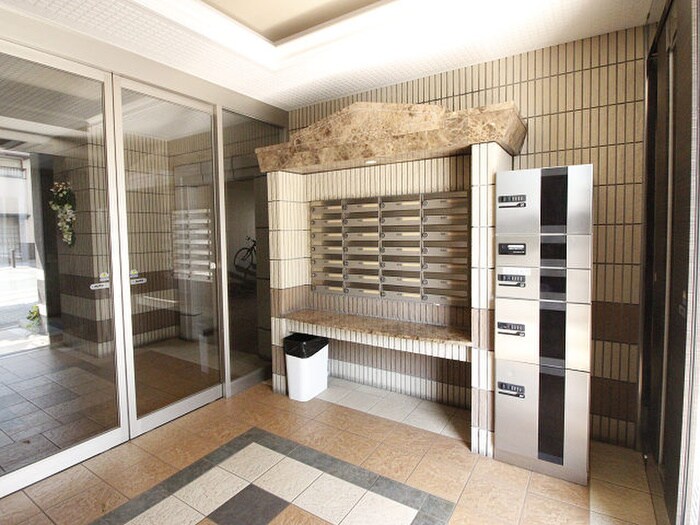 アイランドコート別院の物件外観写真