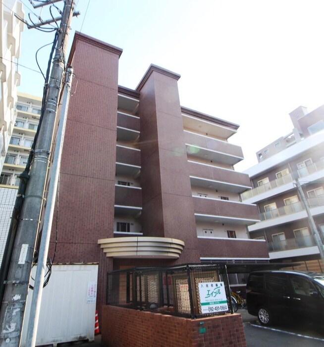 ミュゼドゥエトワールの物件外観写真