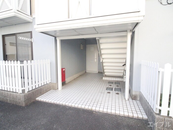 ﾒｲﾌﾟﾙﾊｲﾂの物件外観写真