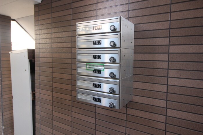 マーベラス名島の物件外観写真