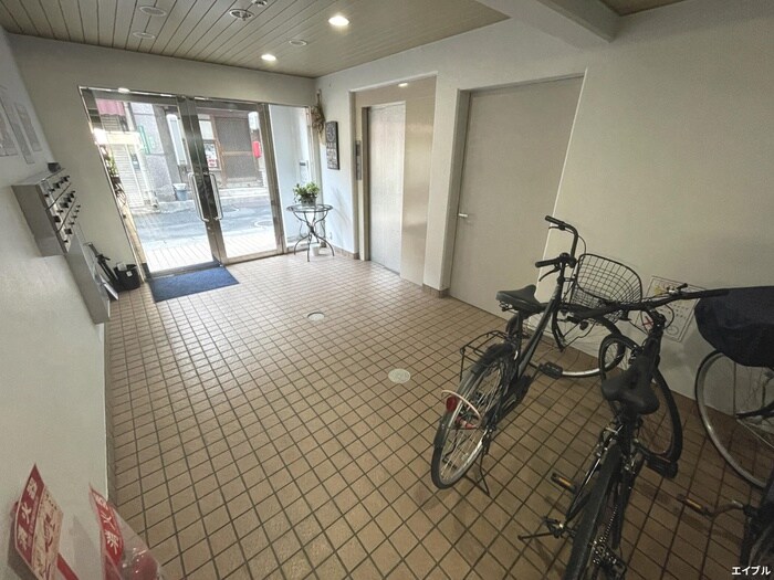 吉田ビルの物件外観写真