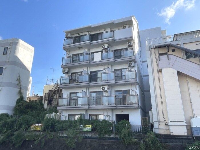 吉田ビルの物件外観写真