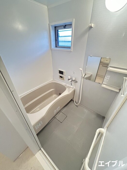 アヴリルの物件内観写真