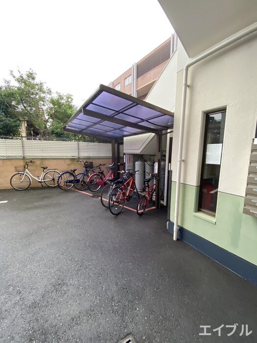 グランドール春日原の物件外観写真