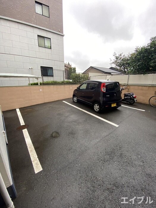 グランドール春日原の物件外観写真