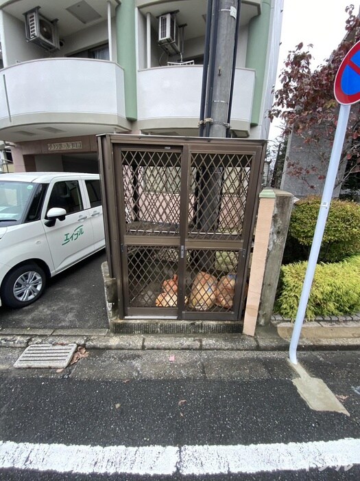 グランドール春日原の物件外観写真