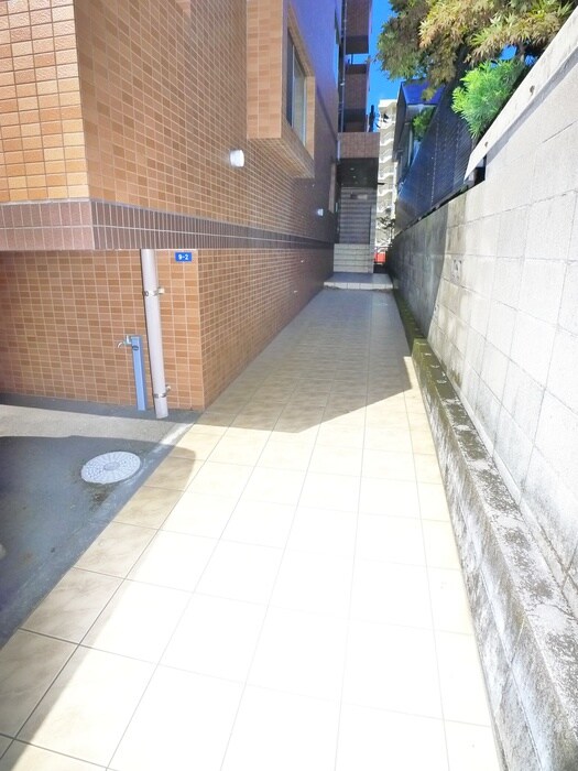 第17富山ビルの物件外観写真