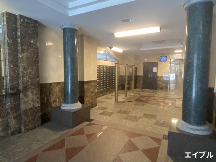 エステート・モア・平尾パージュの物件外観写真