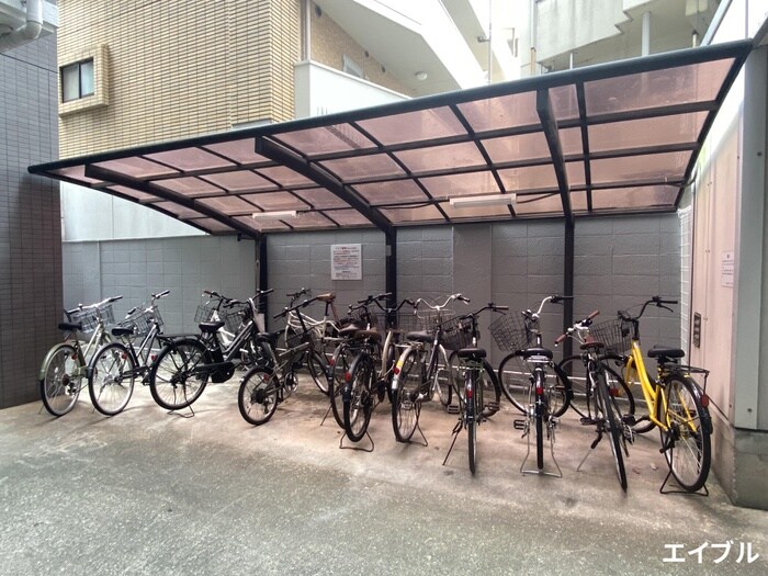 エステート・モア・平尾パージュの物件外観写真